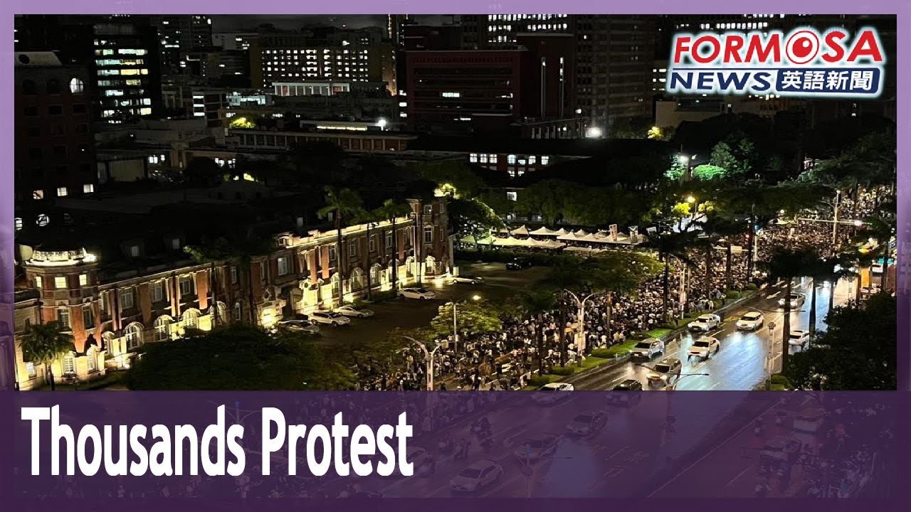 Close to 80,000 protesters gather outside Legislative Yuan against KMT-TPP bills｜Taiwan News