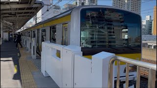 E231系500番台A551編成が千葉行きとして本八幡駅2番線を発車するシーン (1330B) 2026.4.3.14:45