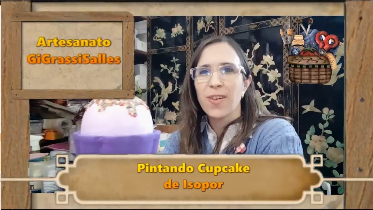 Artesanato GiGrassiSalles-  Pintando Cupcake de Isopor