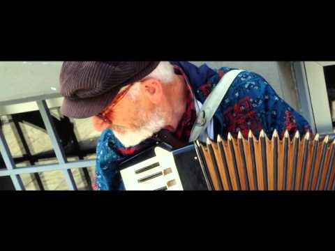 თბილისელი ჯიგარი (თბილისოს უკრავს) პლეხანოვზე.