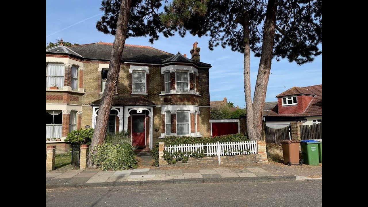 28 West Heath Road, London, SE2 0RX November 2023 Auction YouTube