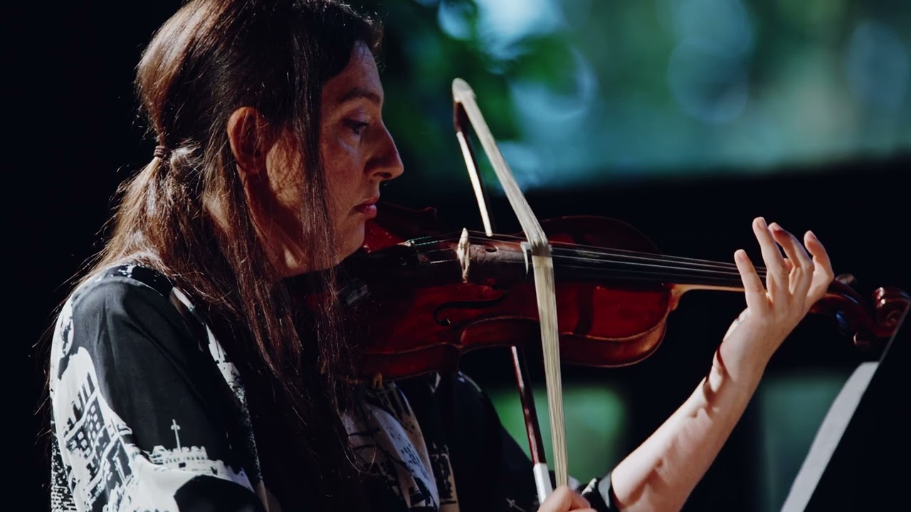 石野真子/BAND TOUR 2010 Life is beautiful～2… 石野真子/BAND TOUR 2010 Life is beautiful～2… DISCOGRAPHY