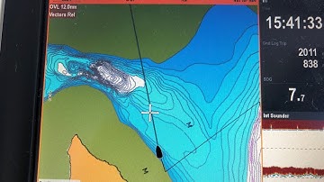 Catamaran tacking angle