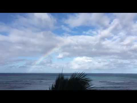 ハワイの虹 - YouTube