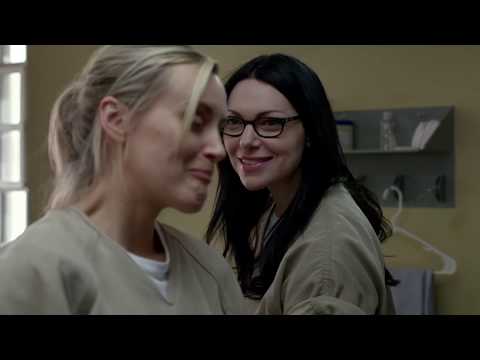 Orange is the new Black: Piper Chapman has stinky vagina [Funny Vauseman]