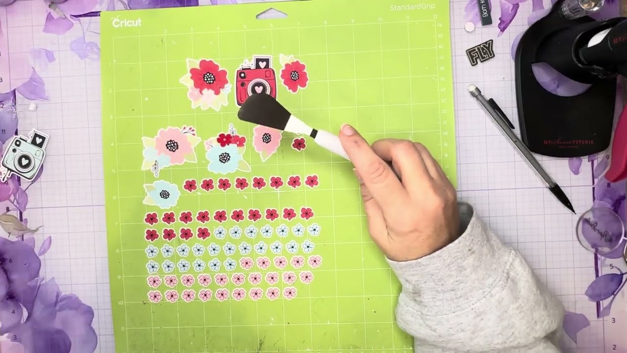 Оформление к 1000-му дню учёбы с использованием коллекции Story Faves от Traci Reed Designs.