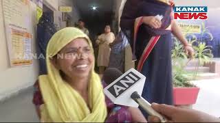 Specially-Abled Woman Reaches At Kopal School In Bhopal To Cast Her Vote screenshot 4