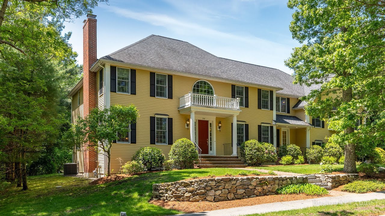210 Grove Street, Lexington MA - Judy Moore - Tel 781-264-2661 - YouTube