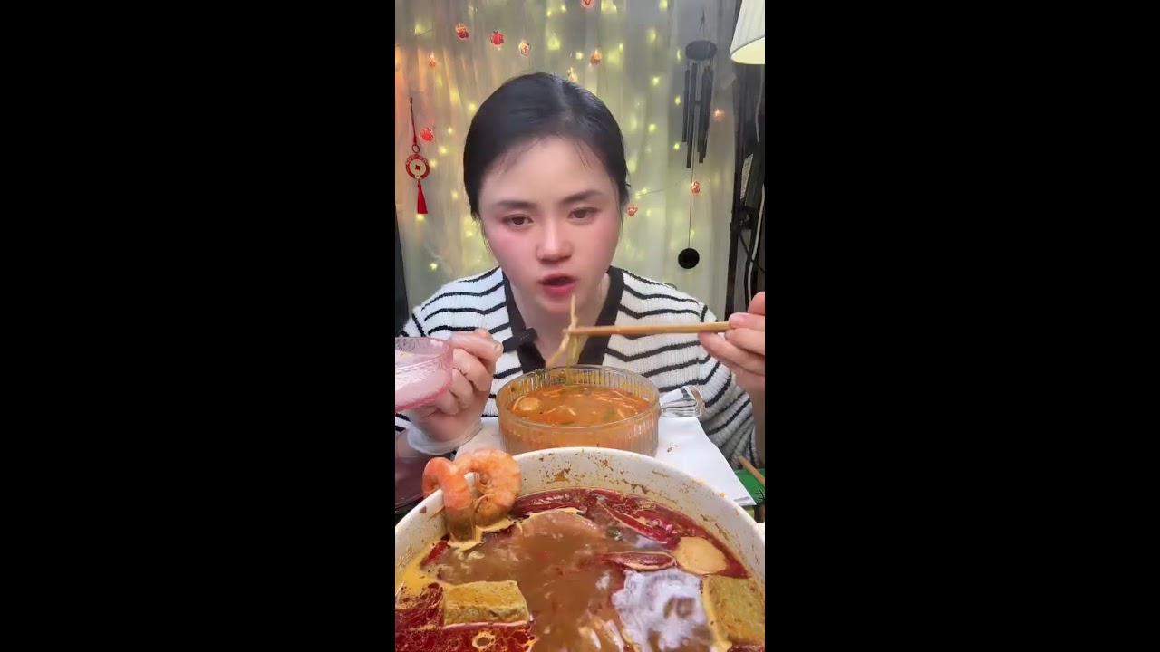 Mainland Chinese street snacks live broadcast