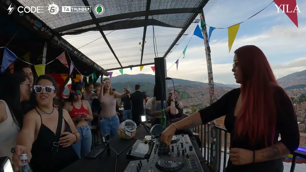 Yila - Code Podcast 118 Comuna 13, Medellin