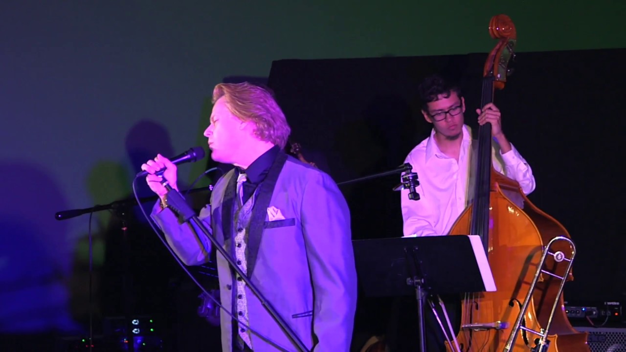 Feeling Good - Black & White in Paris - June 17, 2017