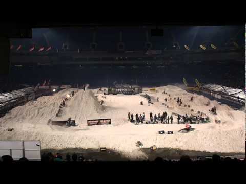 Pro Super Stock Final Race at the ISOC Traxxas Motown Michigan National Snocross