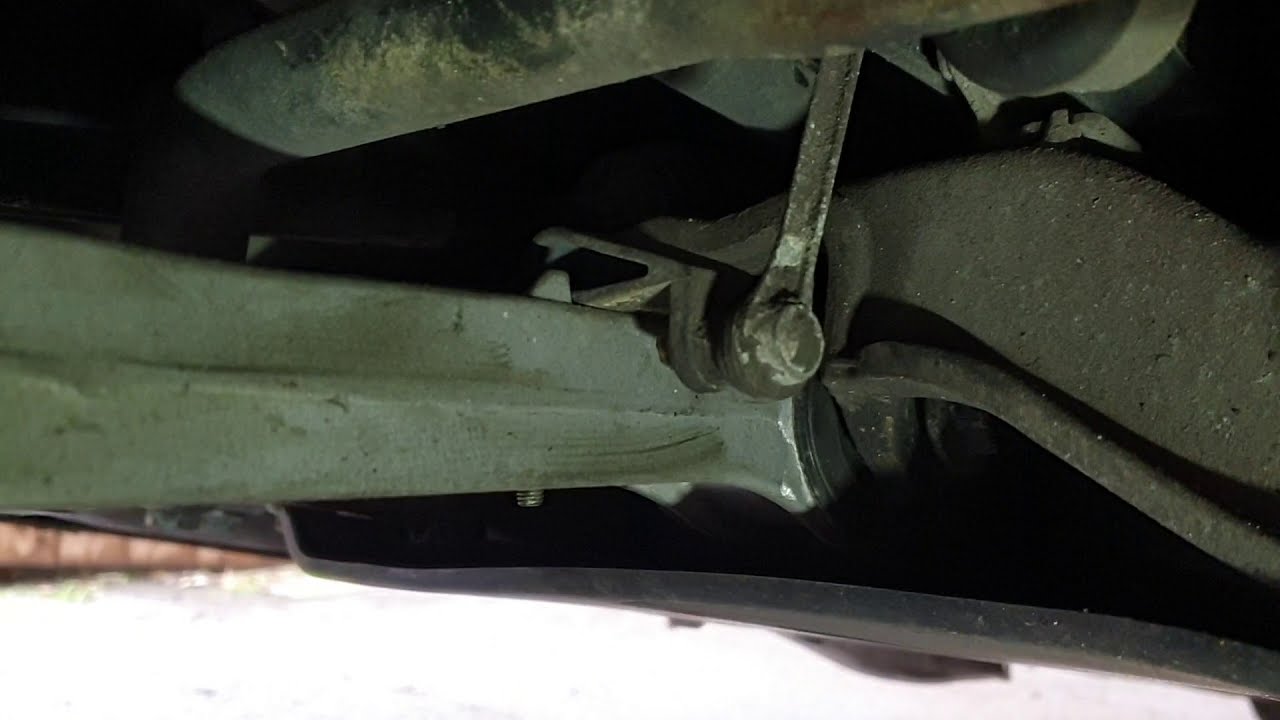 Loose suspension bolt. Porsche 996 Carrera 4S YouTube