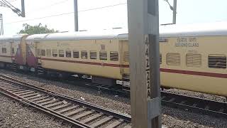 22455 SaiNagar Shirdi Terminus - Kalka SF Express With TKD/WAP-4. #Kalkaexpress