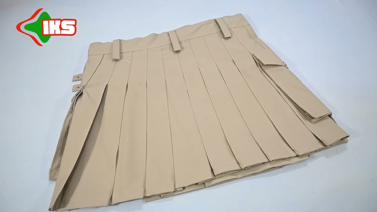 Women Beige Utility Kilt with Large Pockets