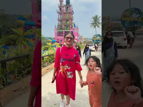 RAISHA LIBURAN KE