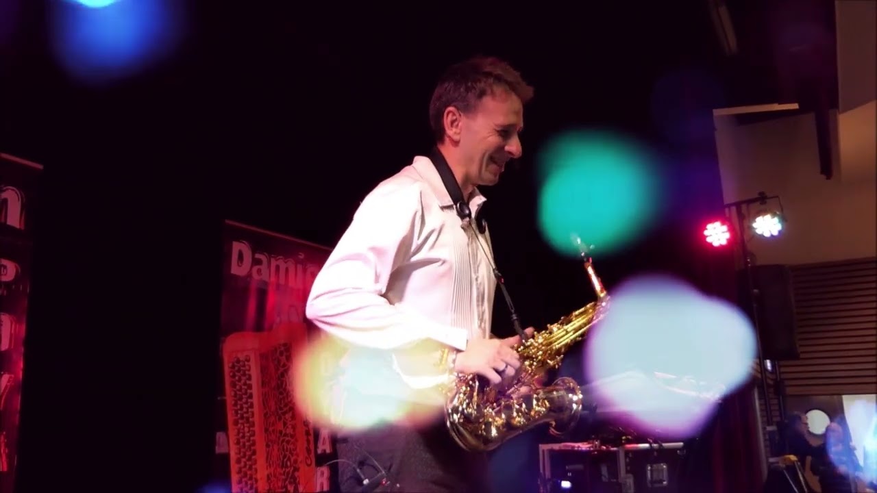 Damien POYARD. Nouvelle orchestration saxophone pour California Blue!