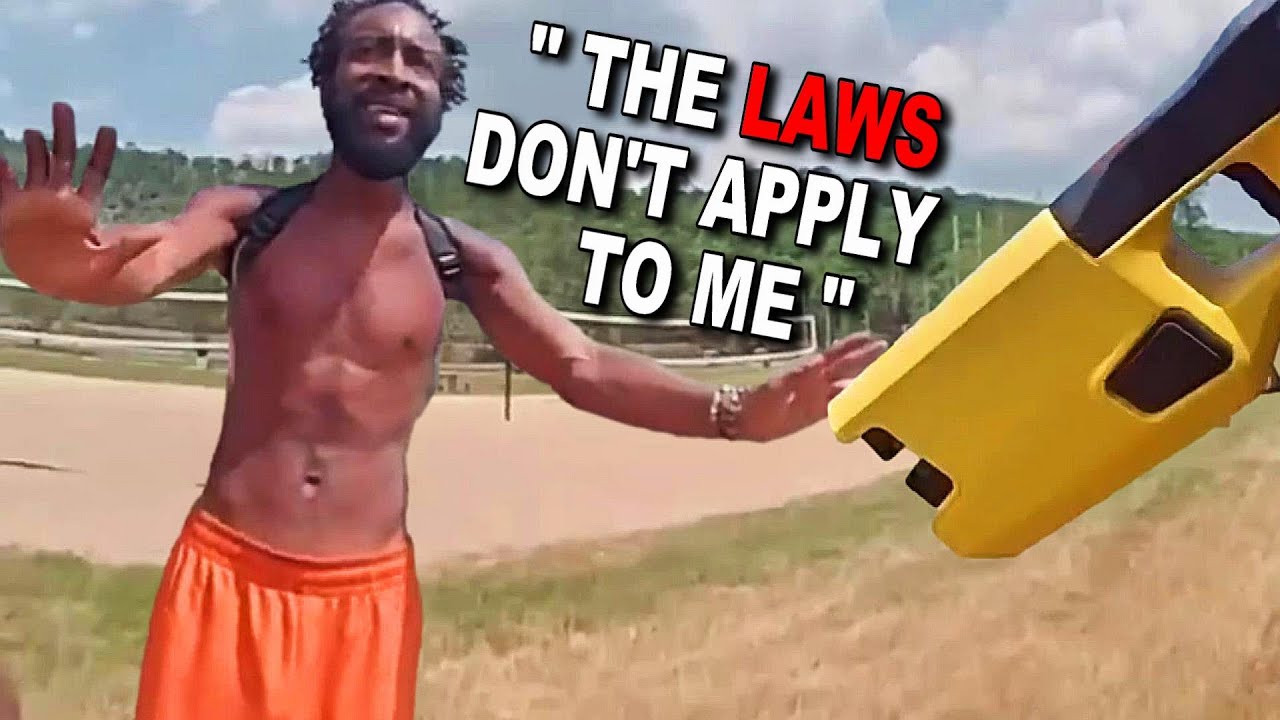 Moron Thinks Laws Don't Apply to Him - YouTube