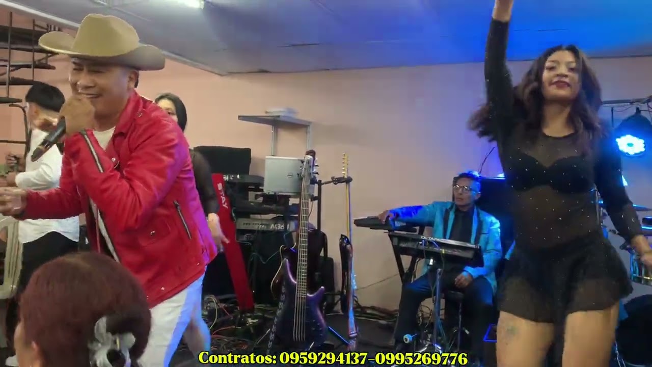 MANUEL IZA EN CONCIERTO SUR DE QUITO