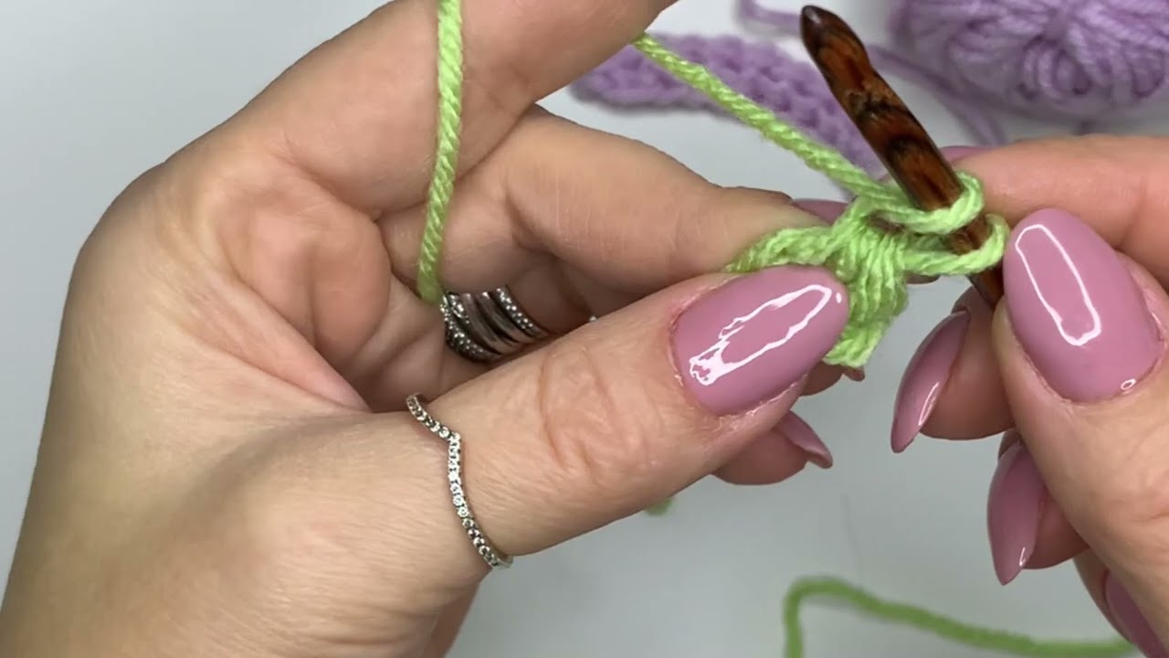 Cum crosetam o baza de picioruse scurte, lungi sau duble fara un lant