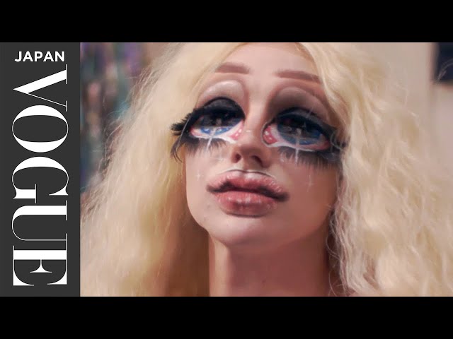 スカラ・ウッドのお人形メイクと独創的な美の世界。| Extreme Beauty