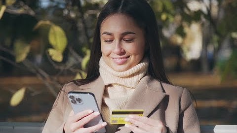 How to be a discerning shopper this holiday season