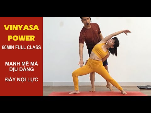 Video: Các cách dễ dàng để mặc một chiếc áo choàng Vinyasa có lỗ giáp: 11 bước