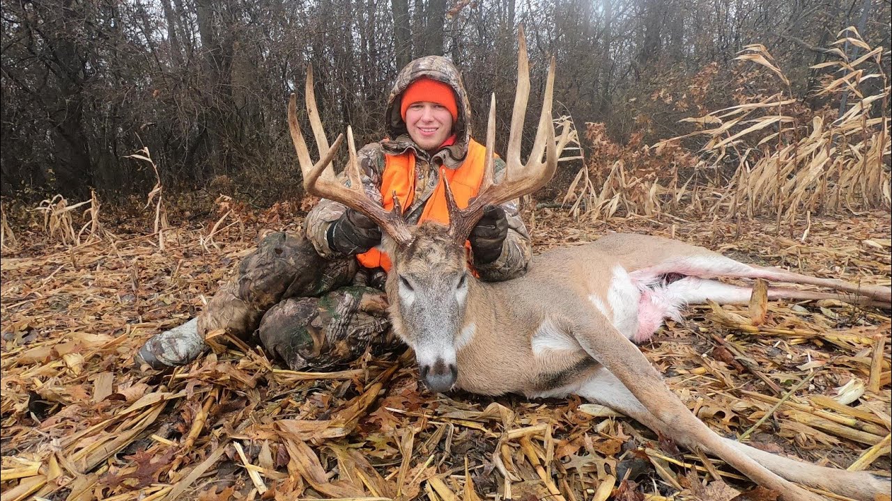 2019 Wisconsin Deer Hunting Gun Season Part 7 Cue Sticks YouTube