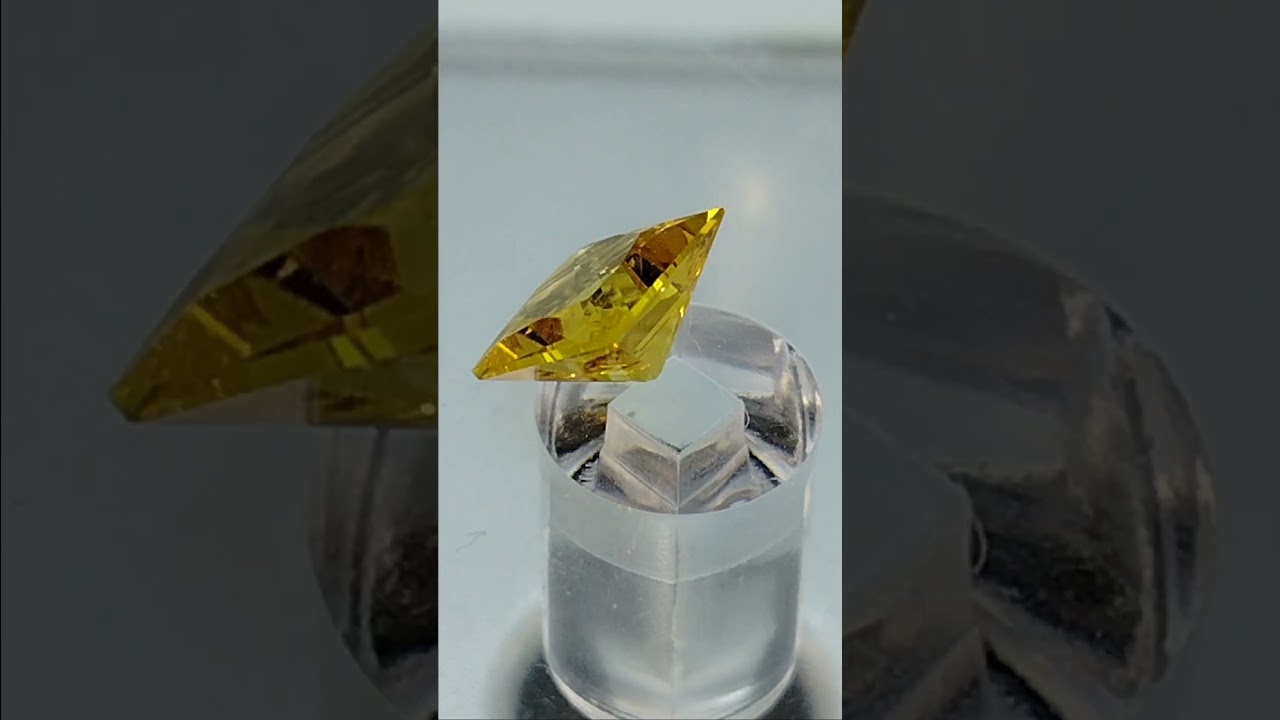 пара квадратов 7х7 NATURAL YELLOW BERYL BRAZIL GEMSTONE SQUARE CUT Берилл