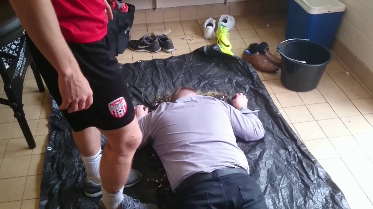 Derry City FC Get A Visit From Dale Thomas & Rodd Hogg camera iphone 8 plus apk