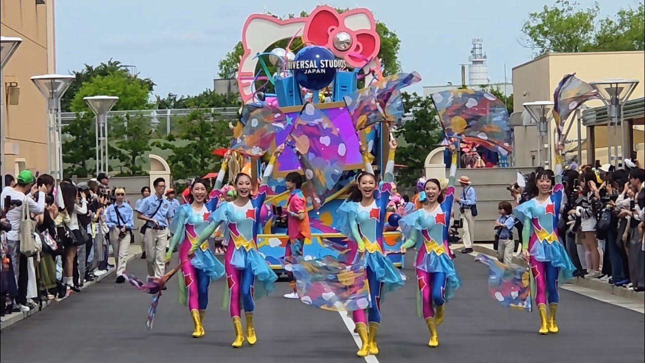 USJ NO LIMIT! パレード ~Discover U!!! バージョン~ スタート地点ほぼ正面 - YouTube