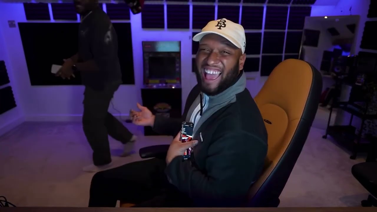 Forum Weapon: Romell Henry literally dies fucking laughing