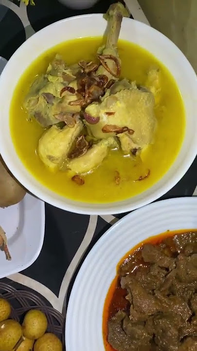 Menu lebaranku gaes #lebaran #ketupat #ketupatlebaran #oporayamlebaran #rendang #opor #menulebaran