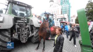 Estonian farmers protest against agriculture policy and sanctions on Russia