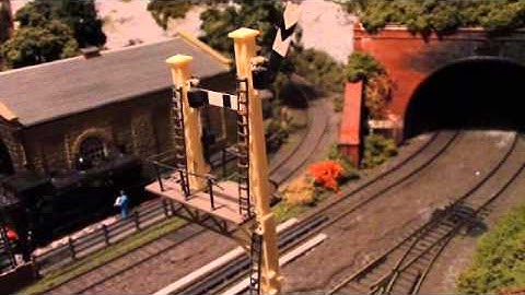 ENHANCING A MODEL RAILWAY SIGNAL
