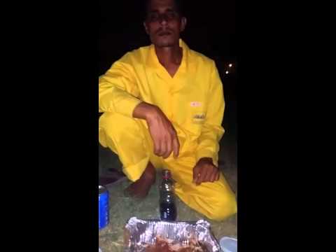 مسكين هندي مايعرف عربي