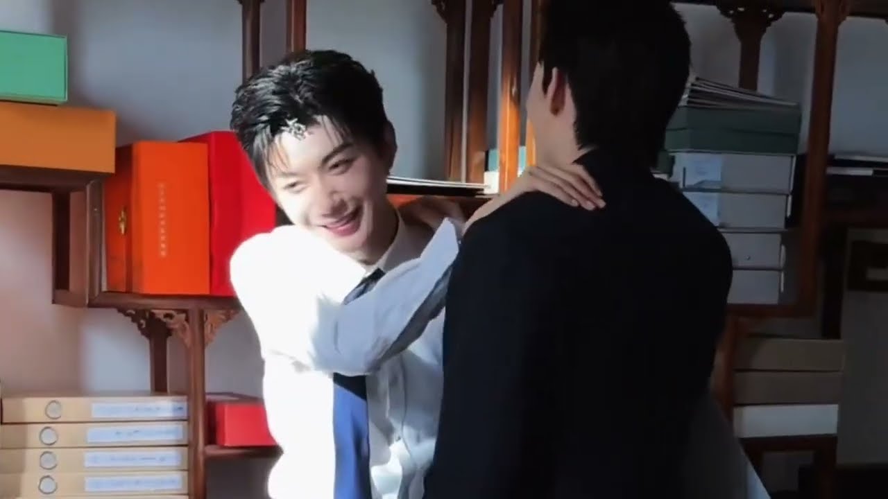 To My Shore BTS of office kiss scene 🤭 || English subtitles √ 