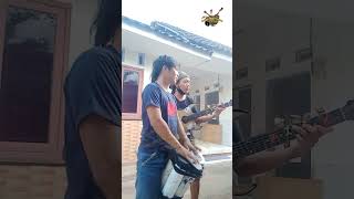 Yatim Piatu Pengamen Kreatif