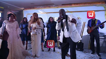 Sammy Okposo  Steals Show As He Sings 'e choke' @ Sinach Birthday