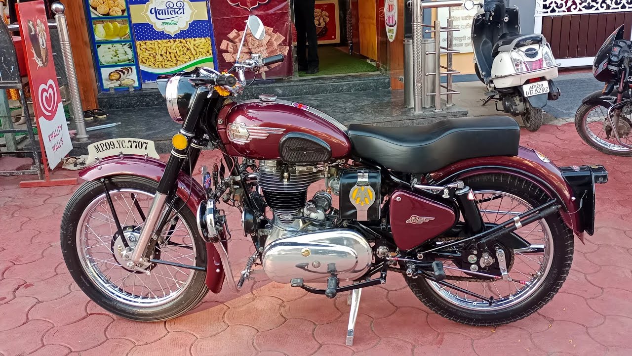 1959 G2 Bullet Still in Stock Condition with all original British accessories n parts 