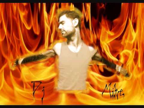     احزان مصطفى كامل  1