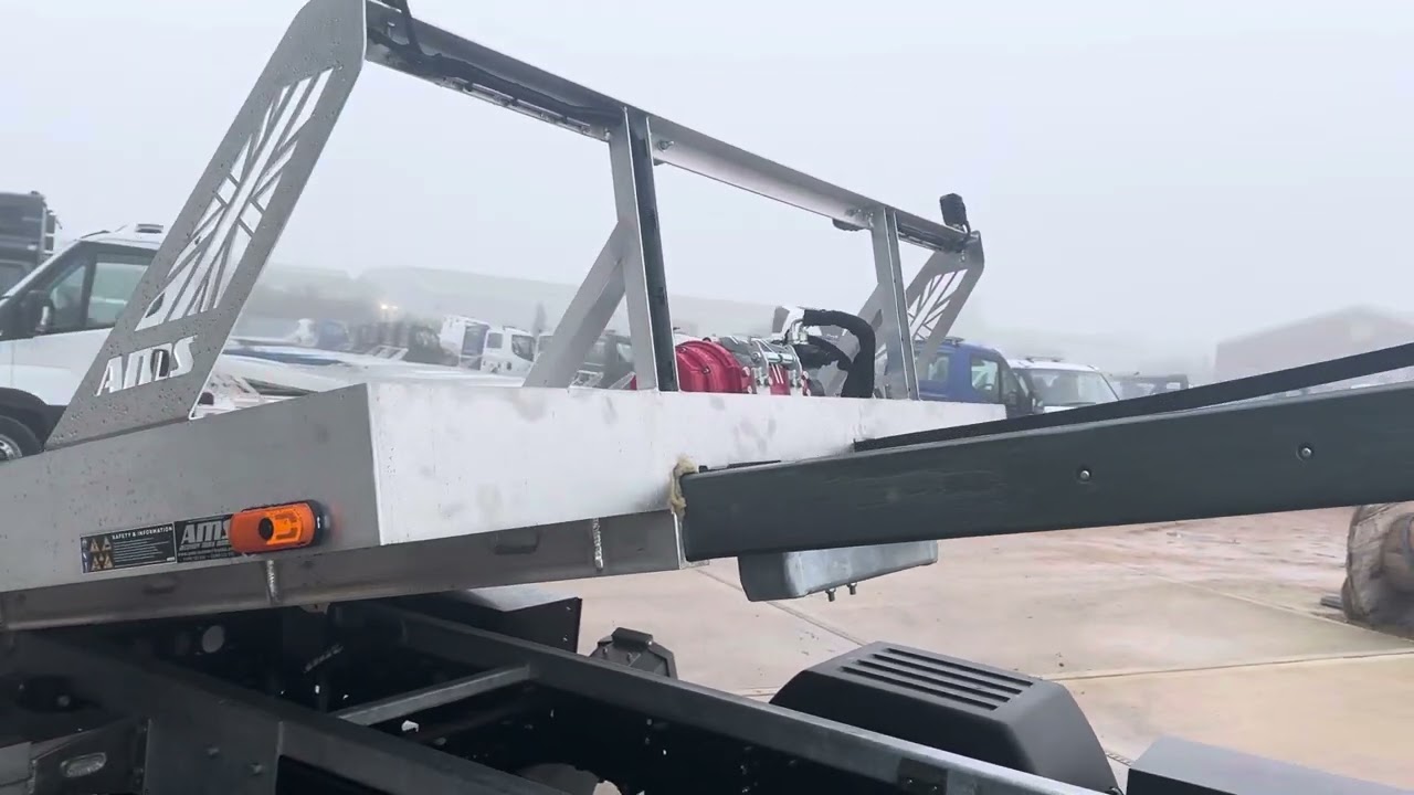 Эвакуаторы Isuzu 7.5T с откидной и выдвижной платформой, модель AMS 2025, совершенно новая констр...