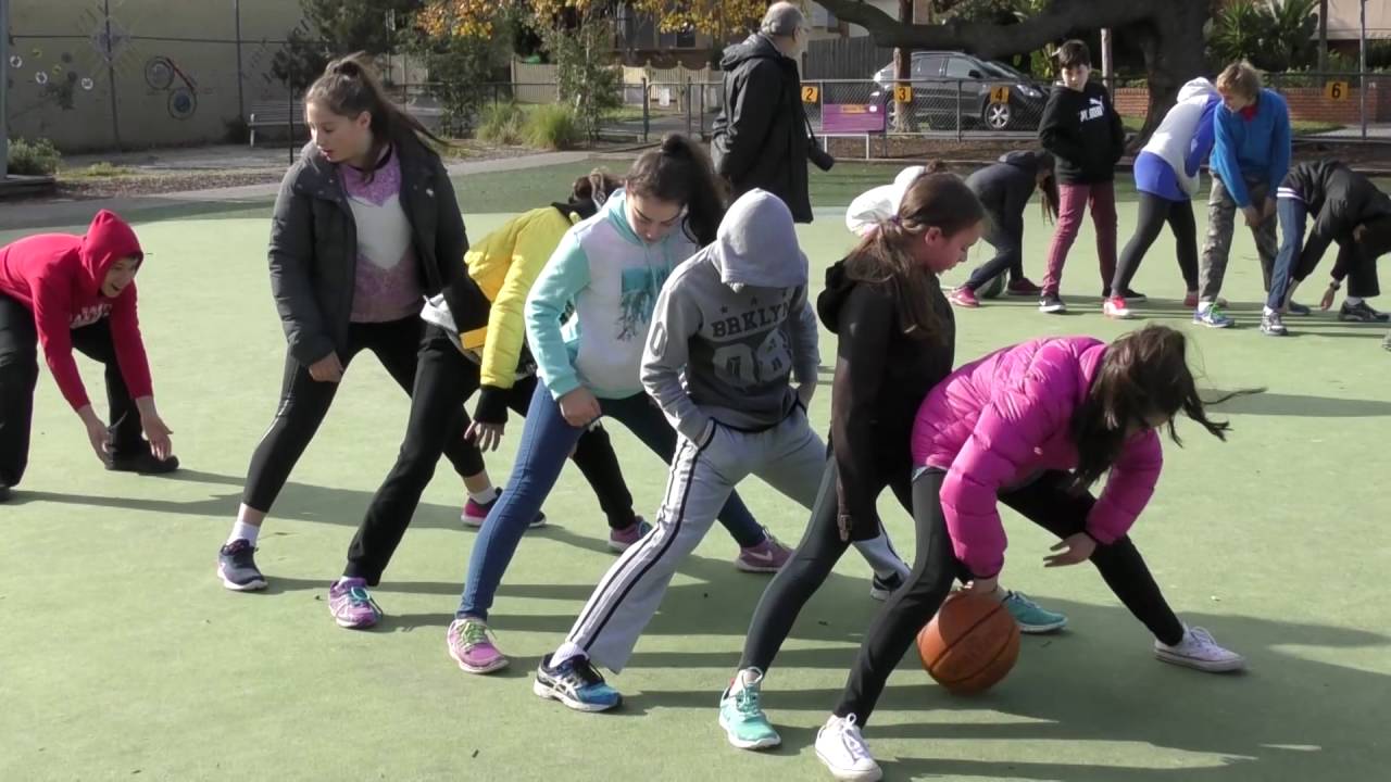 Музыка для спортивных эстафет. Спортивная эстафета. Интересные спортивные эстафеты. Развлекательные эстафеты на день спорта. Армянские подвижные игры.