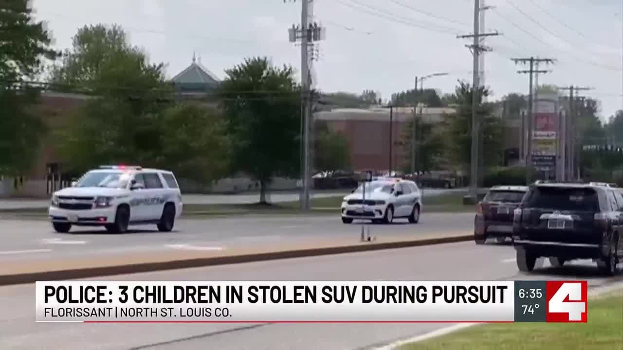 Man charged after fleeing police with 3 children inside vehicle - YouTube