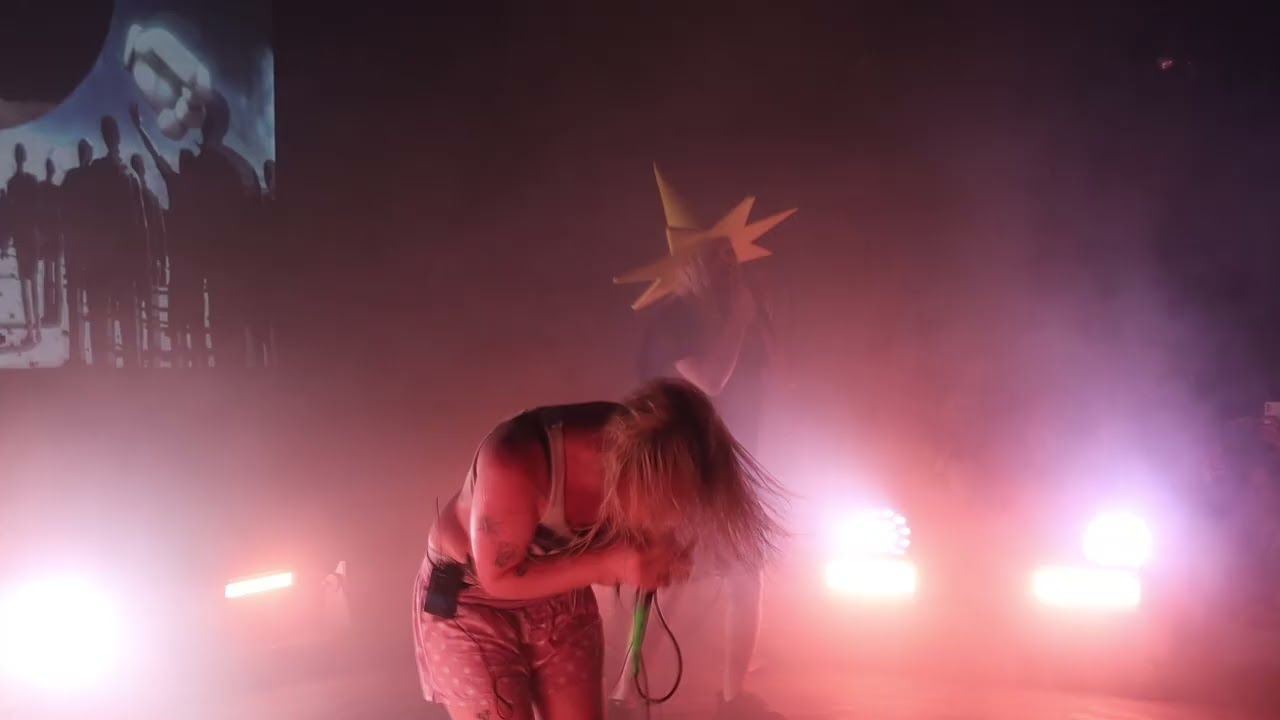 100 Gecs - Money Machine 13.08.2022 - Praha Lucerna Music Bar