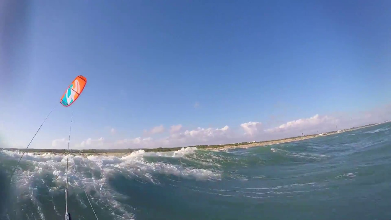Kitesurfing in Spain (Real Feel of the Waves 08.12.16 ☀️🏄) YouTube