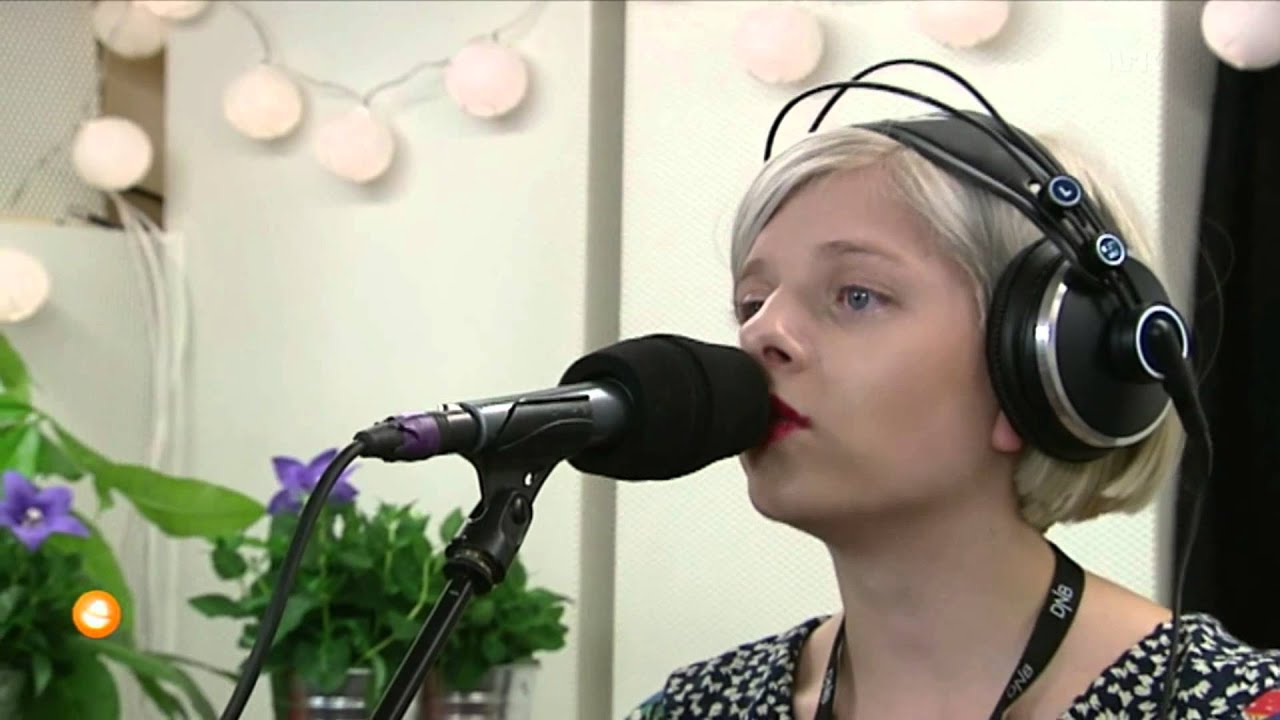AURORA on Supernytt (Norwegian news show for kids)