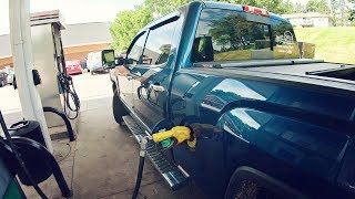 Pickin' Up Trusses - GMC 3500 & Donahue 25' Trailer