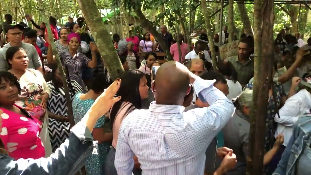 Se derramó el fuego del espíritu Santo sobre el Monte de oración hubo liberación y sanidad