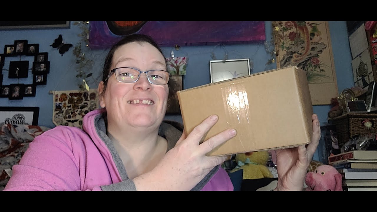 Mysterious box of Mystery - Oracle Story Generator